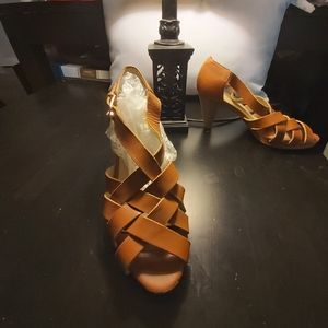 Strappy summer sandal